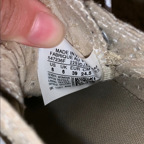 Women’s Converse - Picture 4 of 4